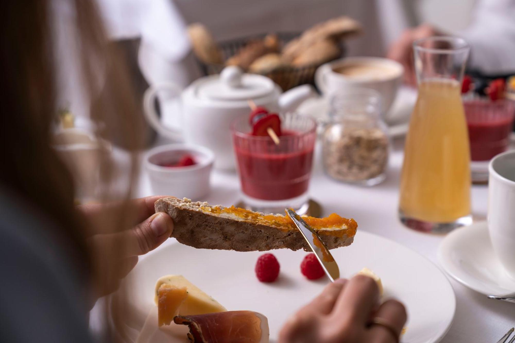 Zum Hirschen Boutique Hotel Val Di Non Unsere Liebe Frau im Walde Exteriér fotografie