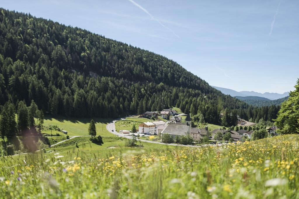 Zum Hirschen Boutique Hotel Val Di Non Unsere Liebe Frau im Walde Exteriér fotografie